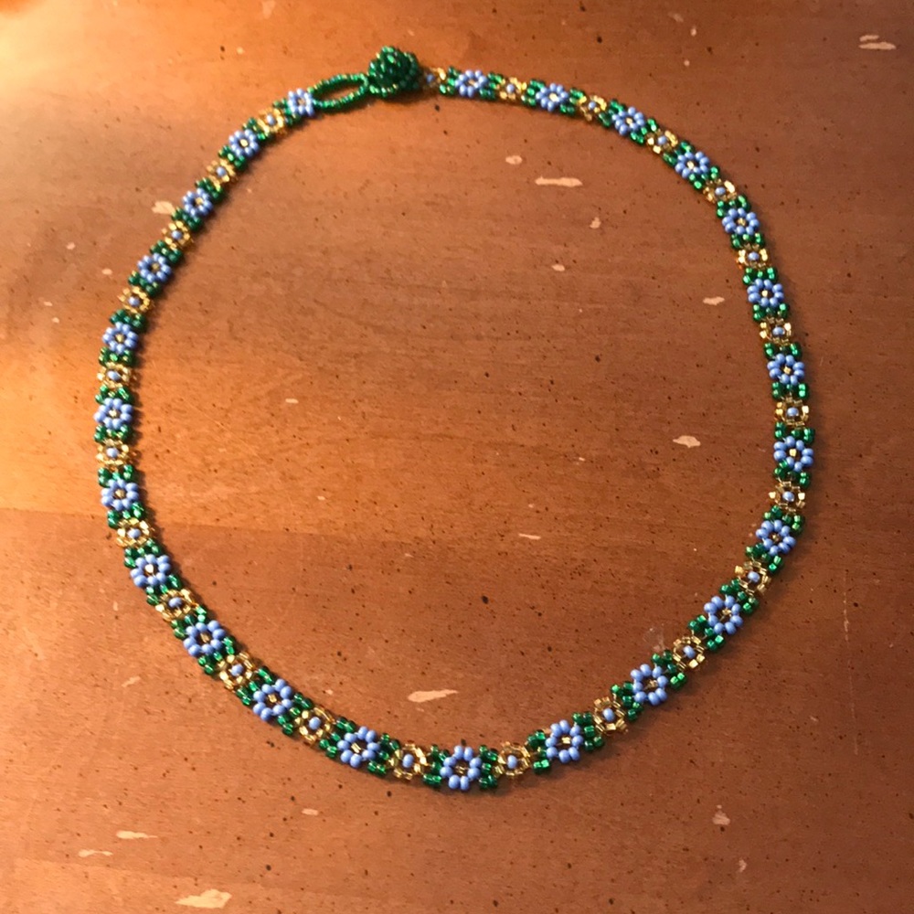 Handmade beaded neacklace😍